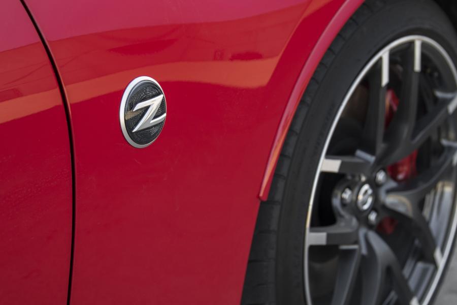 Детали экстерьера Nissan 370Z Nismo (Z34) 2017 года  (AU) (фото 15 из 37)
